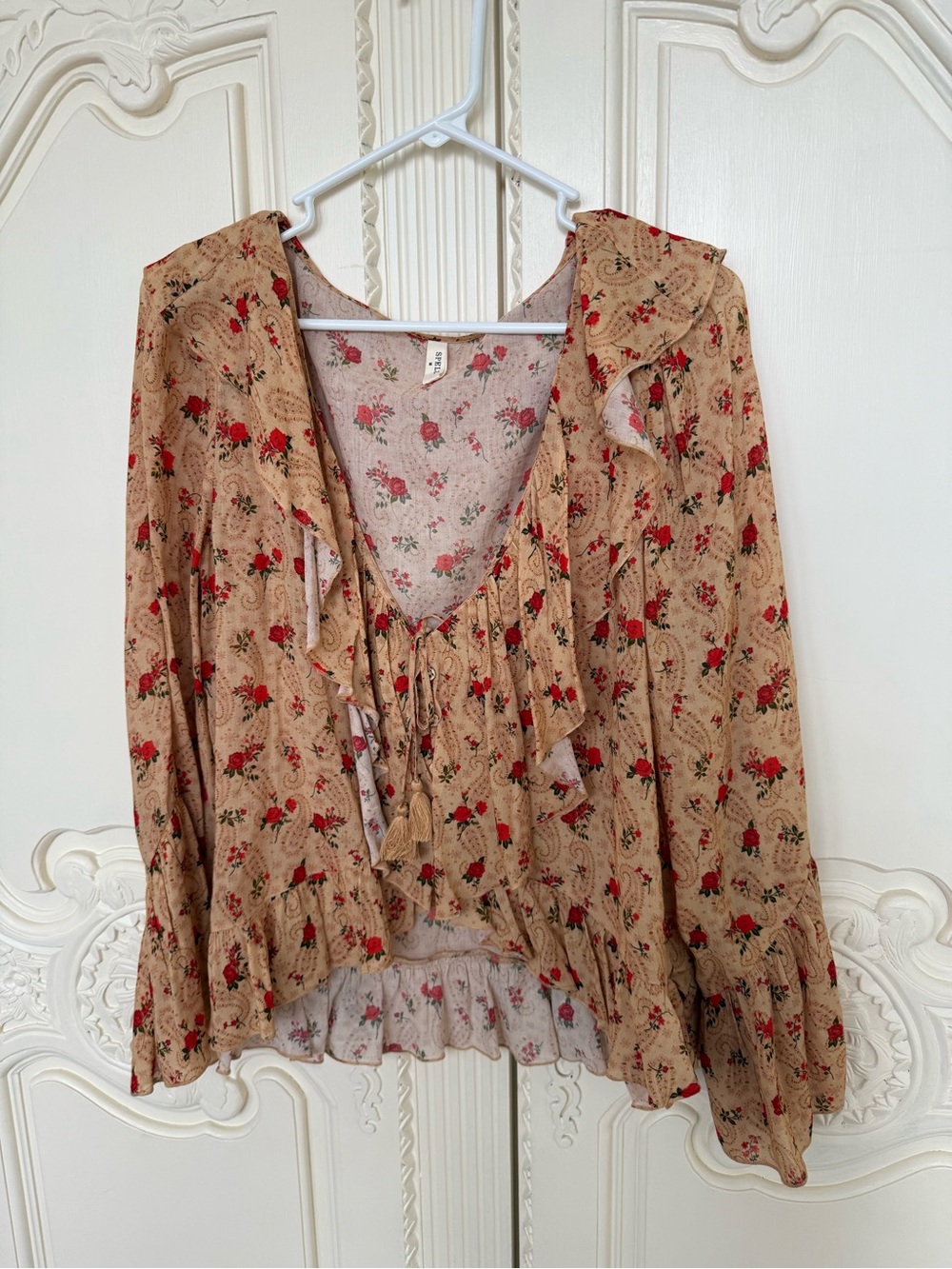 Spell Fleur Blouse Beige Floral Ruffle Tie-Front Blouse with Red Roses